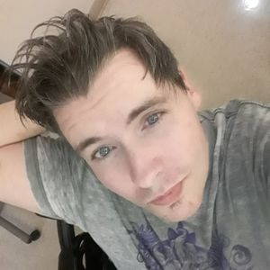 Meet your Posher, Corey